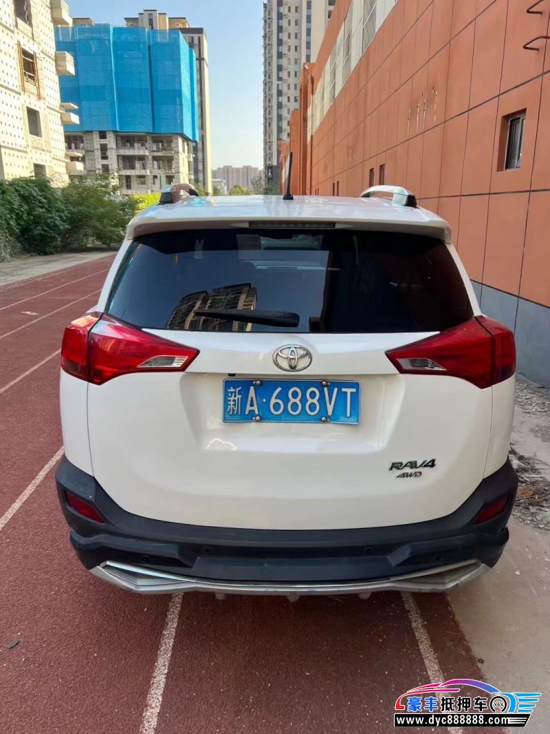 14年丰田RAV4轿车抵押车出售