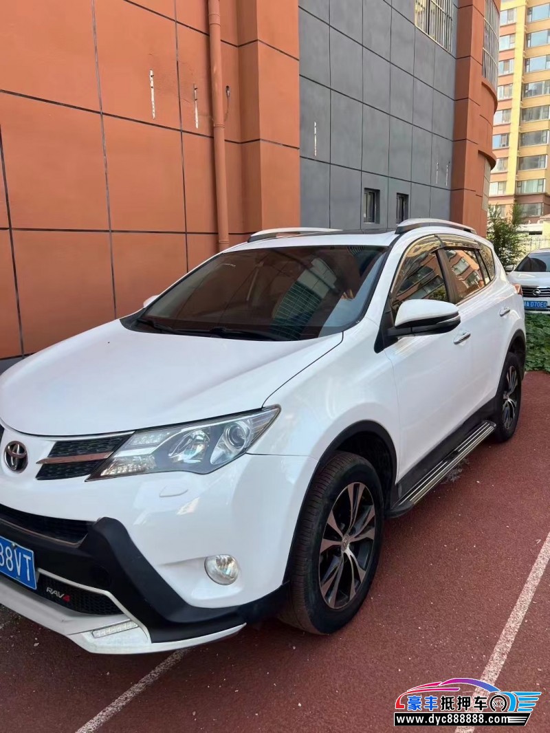 14年丰田RAV4轿车抵押车出售