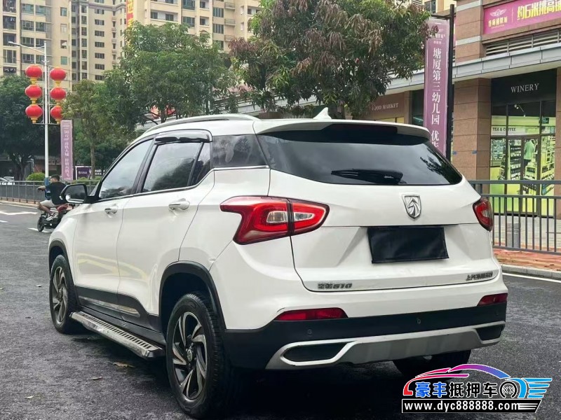 17年宝骏510轿车抵押车出售