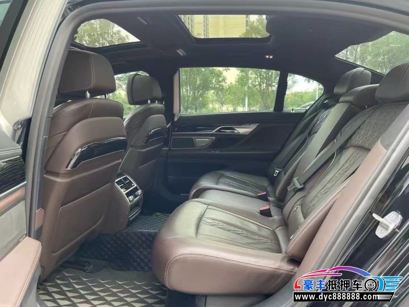 22年宝马7系轿车抵押车出售