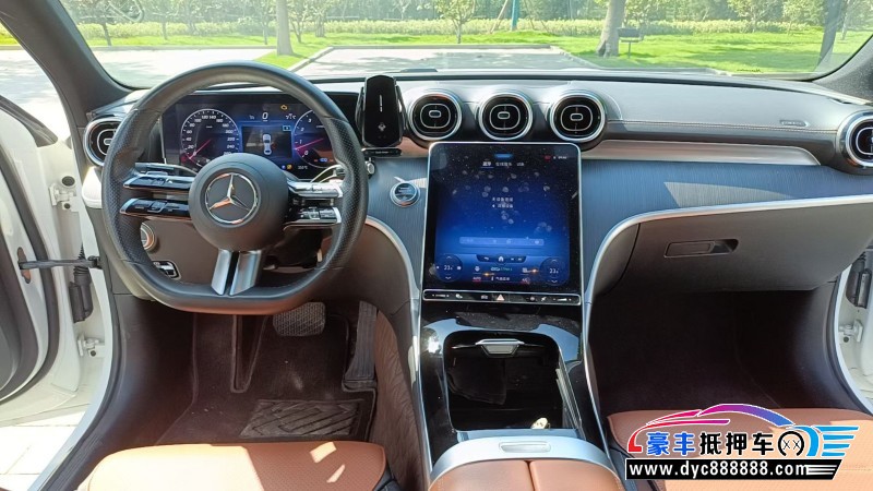 22年奔驰C轿车抵押车出售