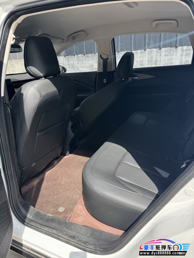 25年五菱星光轿车抵押车出售