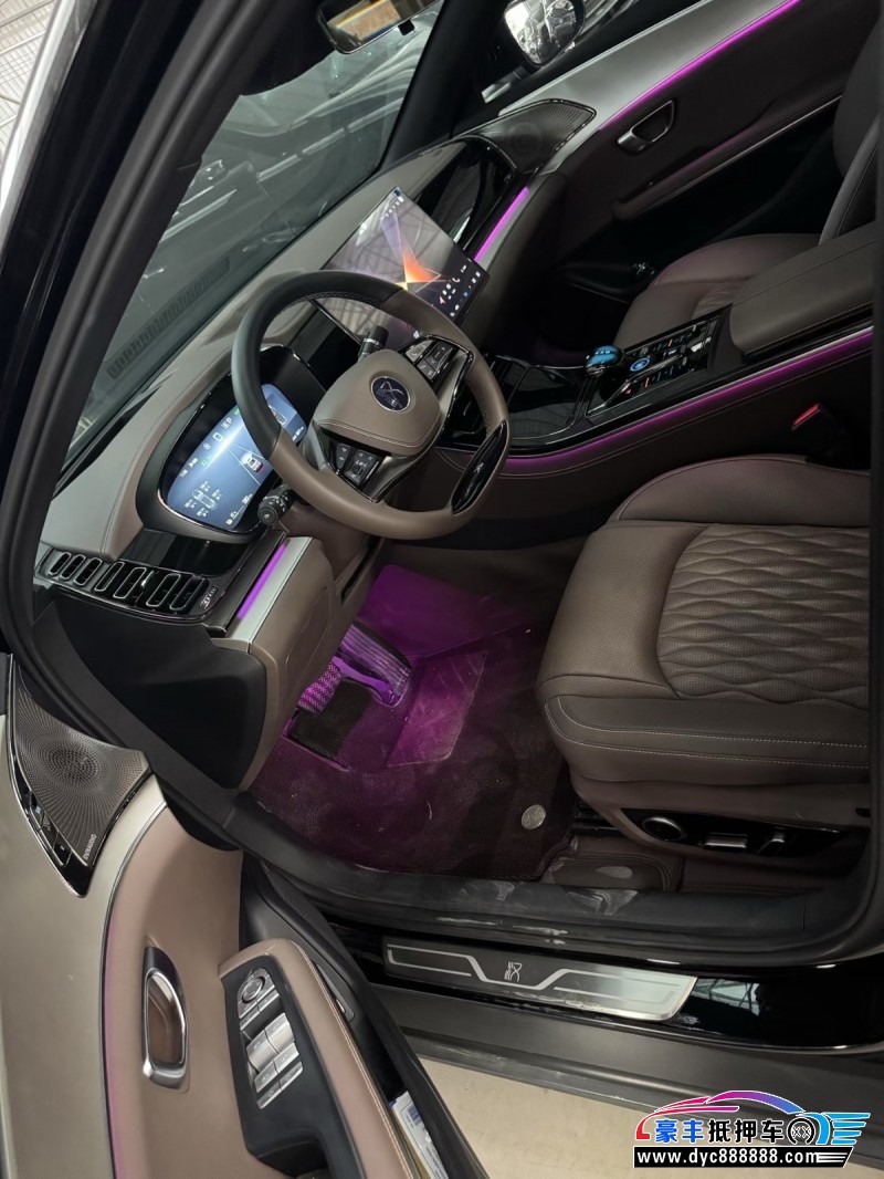 24年比亚迪汉轿车抵押车出售