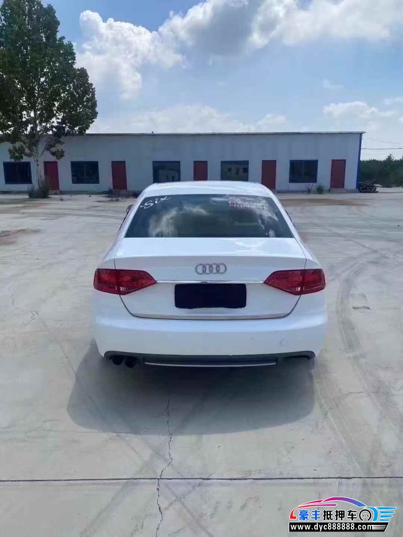 12年奥迪A4轿车抵押车出售