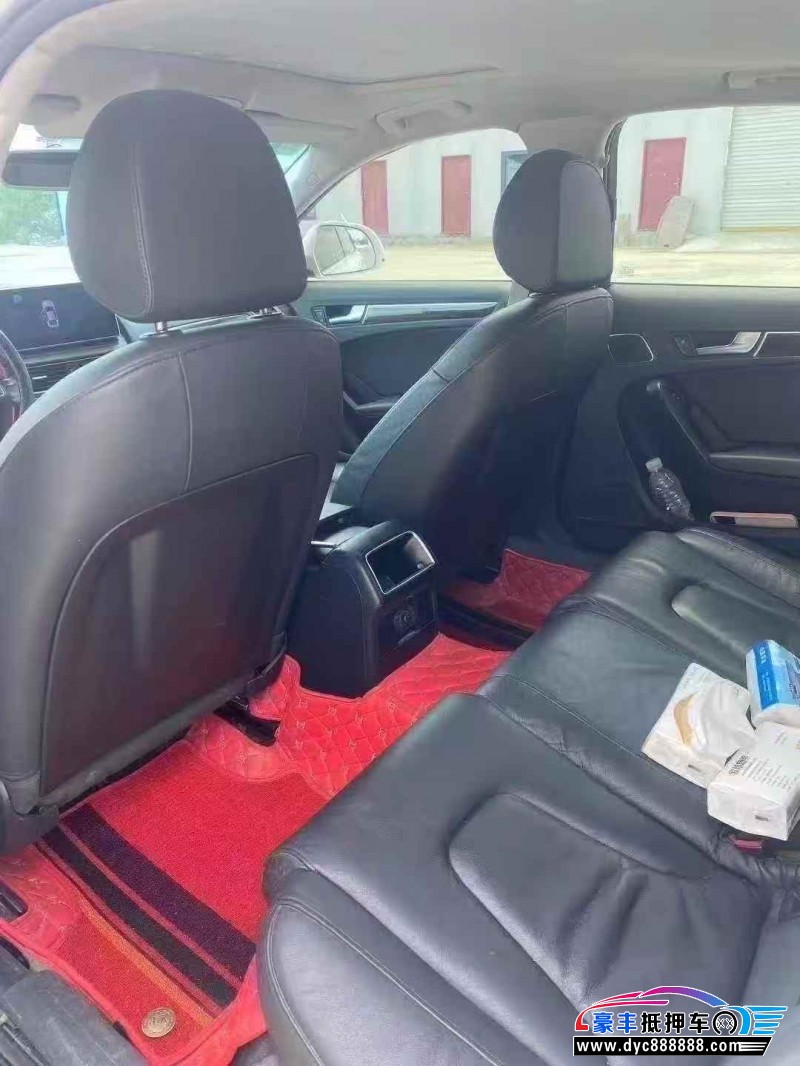 12年奥迪A4轿车抵押车出售