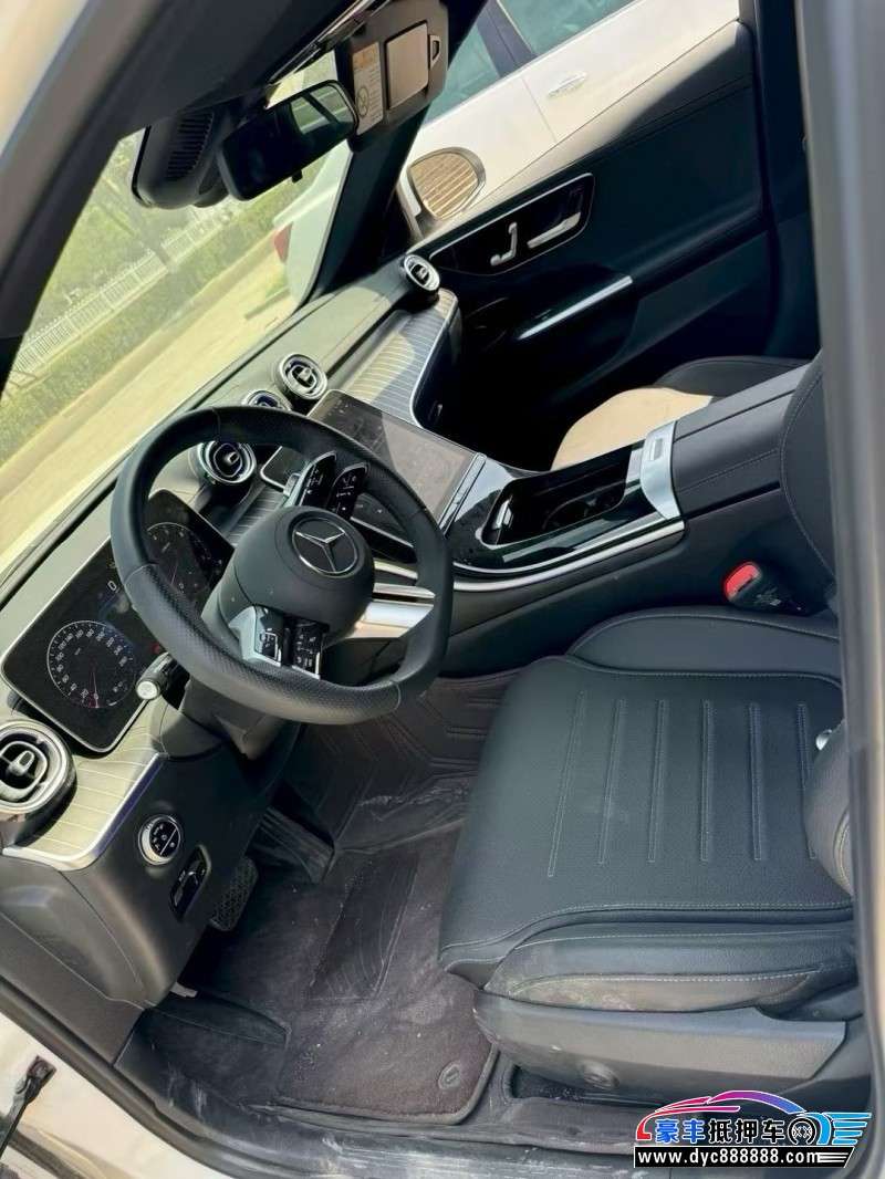 24年奔驰C轿车抵押车出售