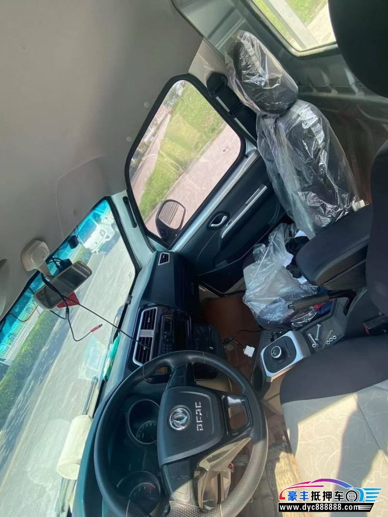 24年东风御风轿车抵押车出售