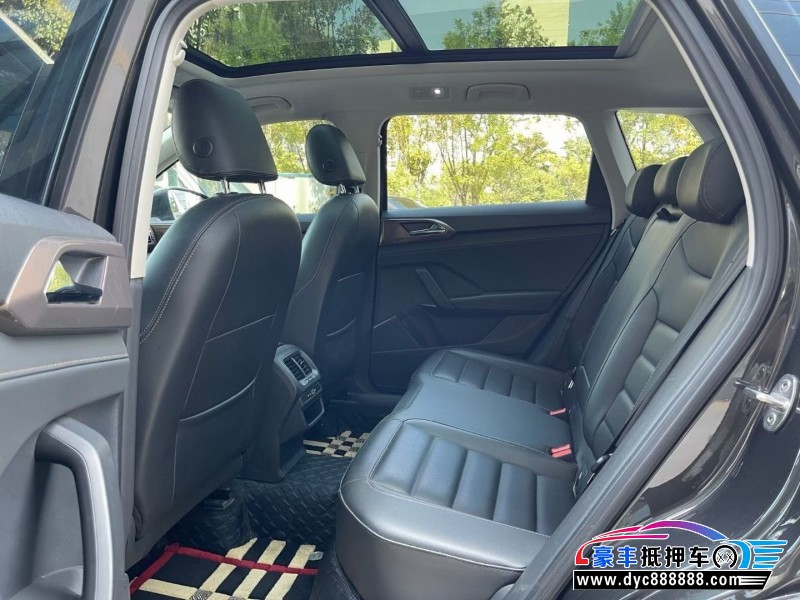 21年大众途岳轿车抵押车出售