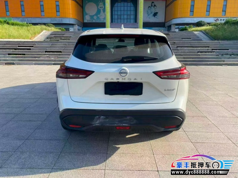 25年日产逍客轿车抵押车出售