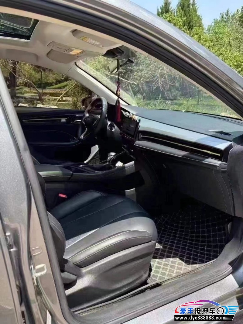 23年荣威i5轿车抵押车出售