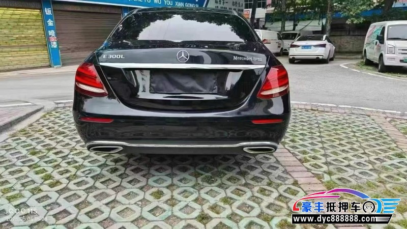 20年奔驰E轿车抵押车出售