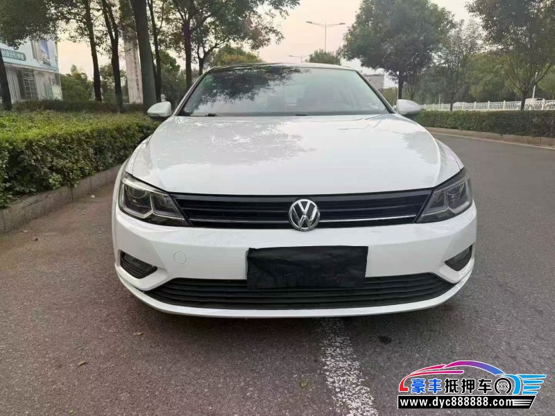 17年大众凌渡轿车抵押车出售