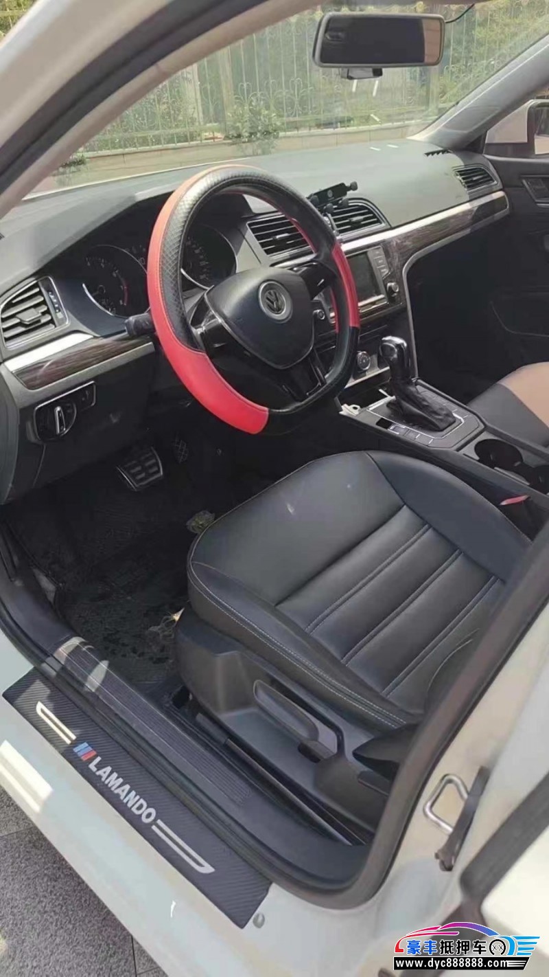 18年大众凌渡轿车抵押车出售