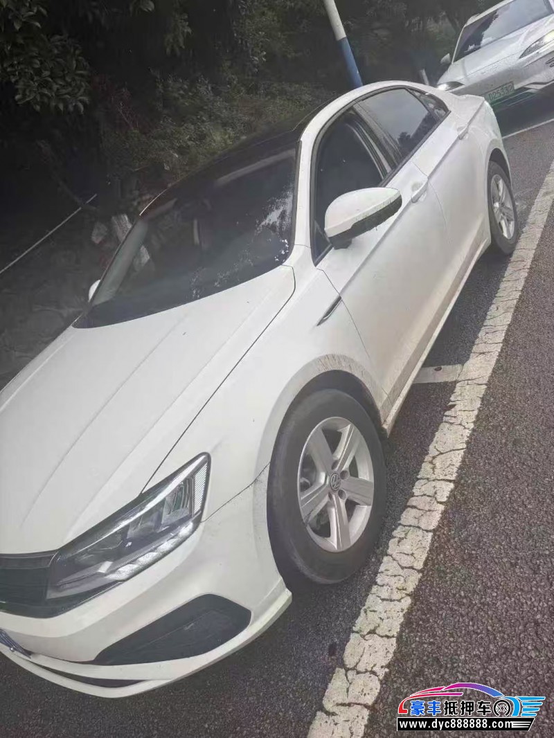 21年大众凌渡轿车抵押车出售