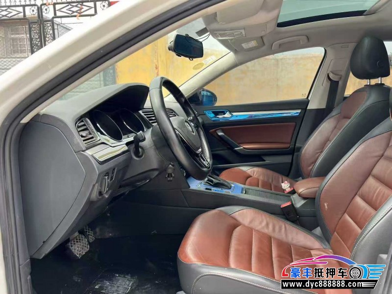 16年大众凌渡轿车抵押车出售