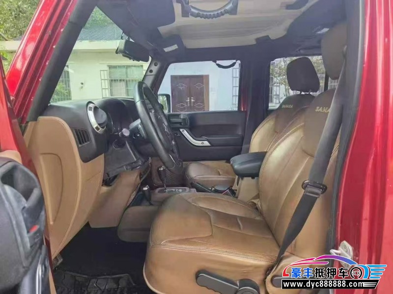 13年Jeep牧马人轿车抵押车出售