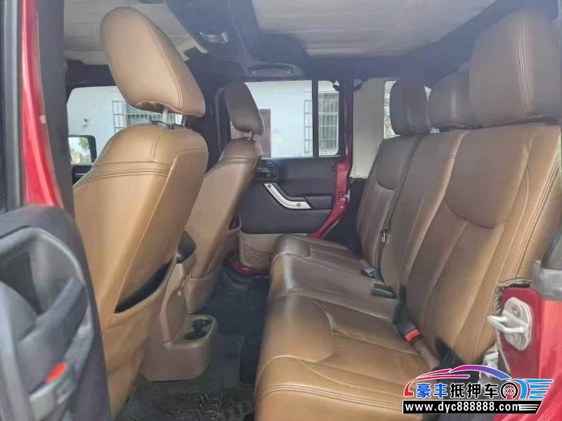 13年Jeep牧马人轿车抵押车出售