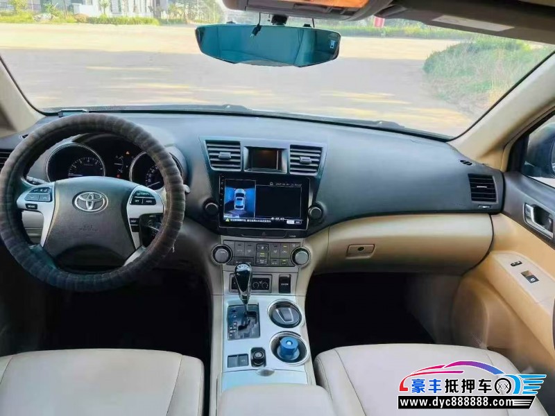 14年丰田汉兰达轿车抵押车出售