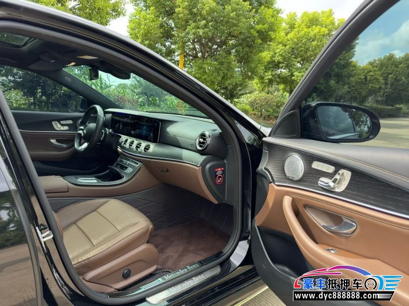 21年奔驰E轿车抵押车出售