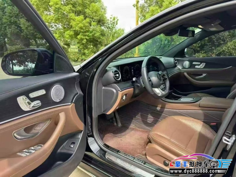 21年奔驰E轿车抵押车出售