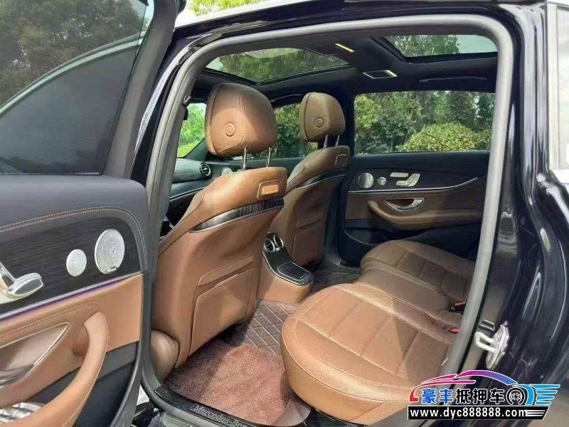 21年奔驰E轿车抵押车出售