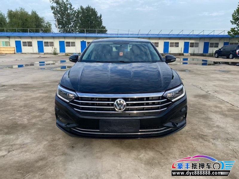 19年大众速腾轿车抵押车出售