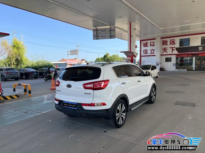 12年起亚智跑轿车抵押车出售