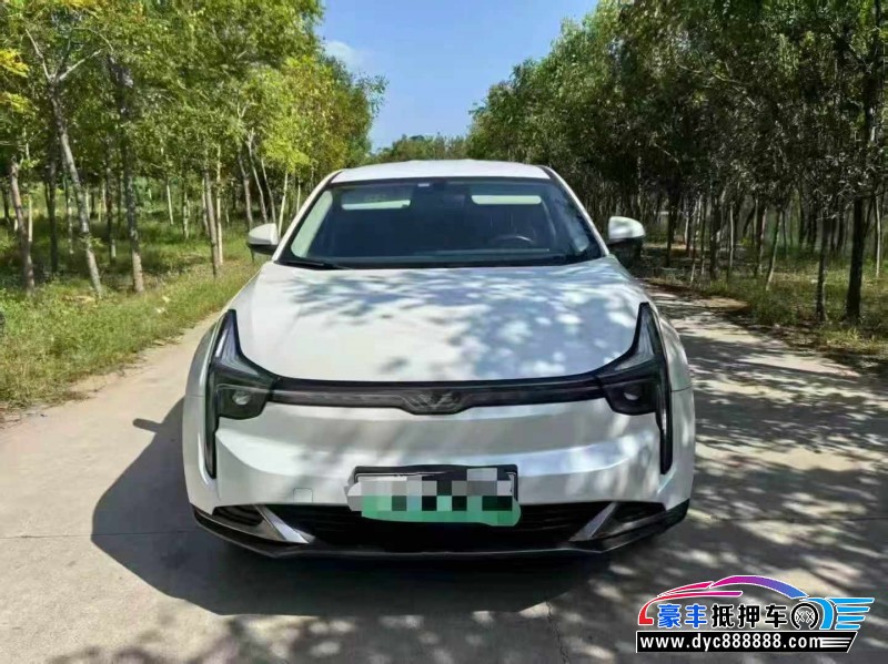 23年哪吒U轿车抵押车出售