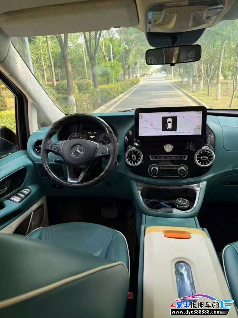 21年奔驰威霆轿车抵押车出售