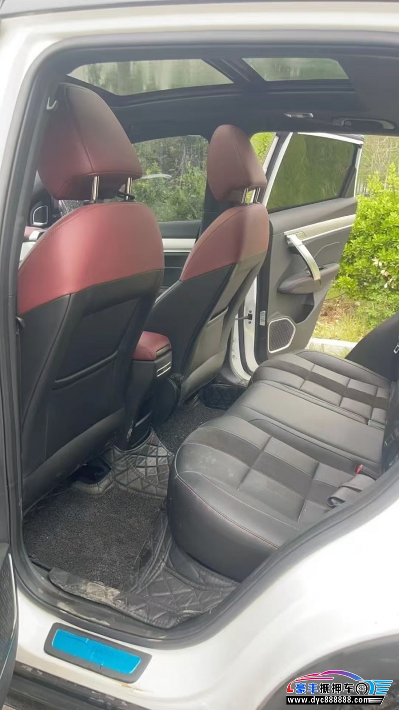 22年吉利缤越轿车抵押车出售