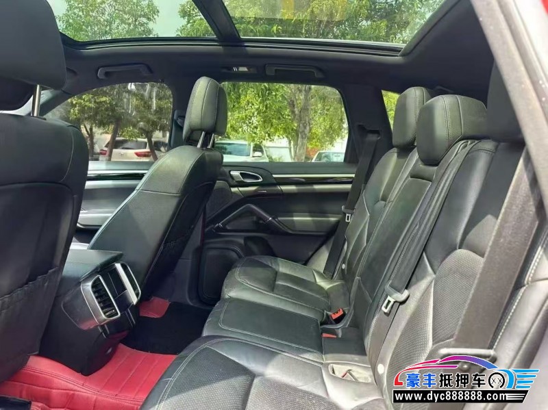 17年保时捷卡宴轿车抵押车出售