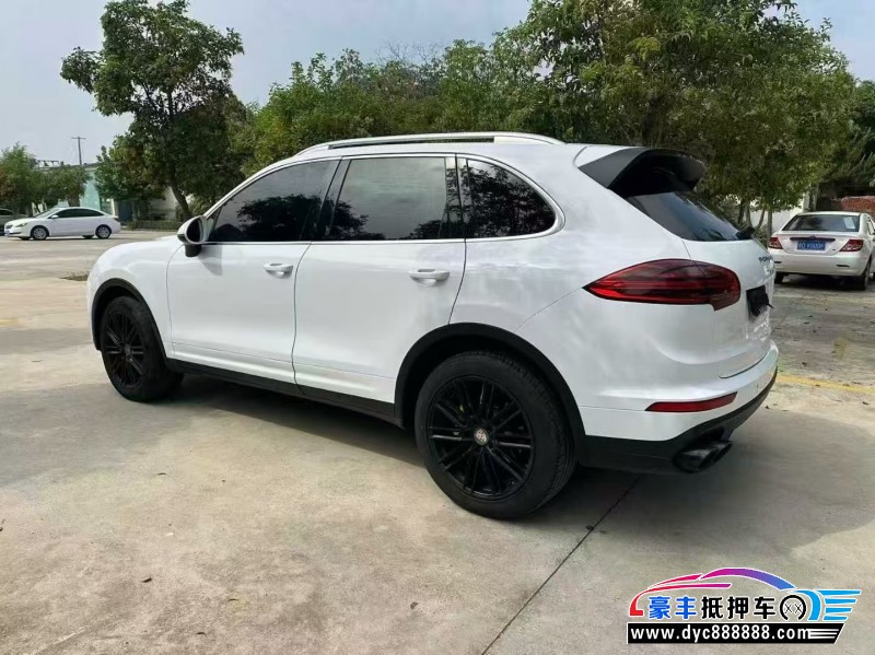 17年保时捷卡宴轿车抵押车出售