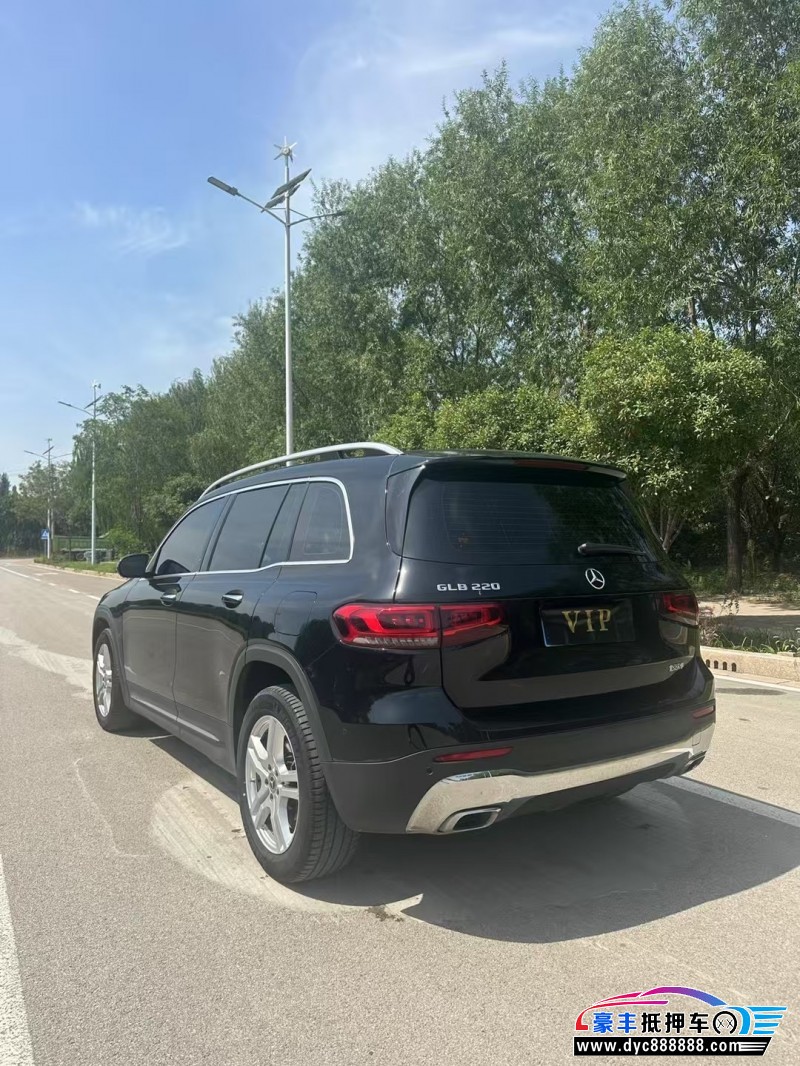 23年奔驰GLB轿车抵押车出售
