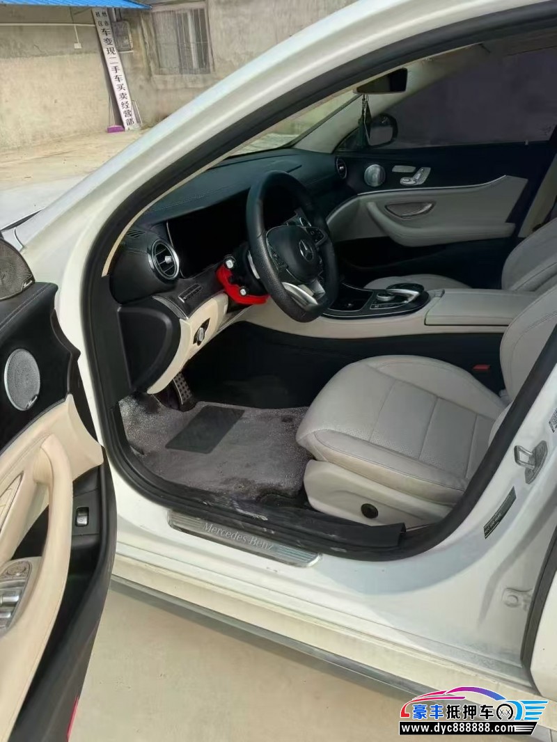18年奔驰E轿车抵押车出售