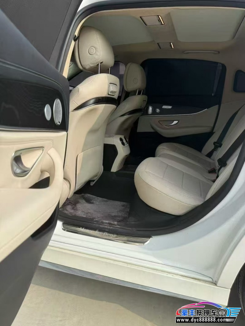 18年奔驰E轿车抵押车出售