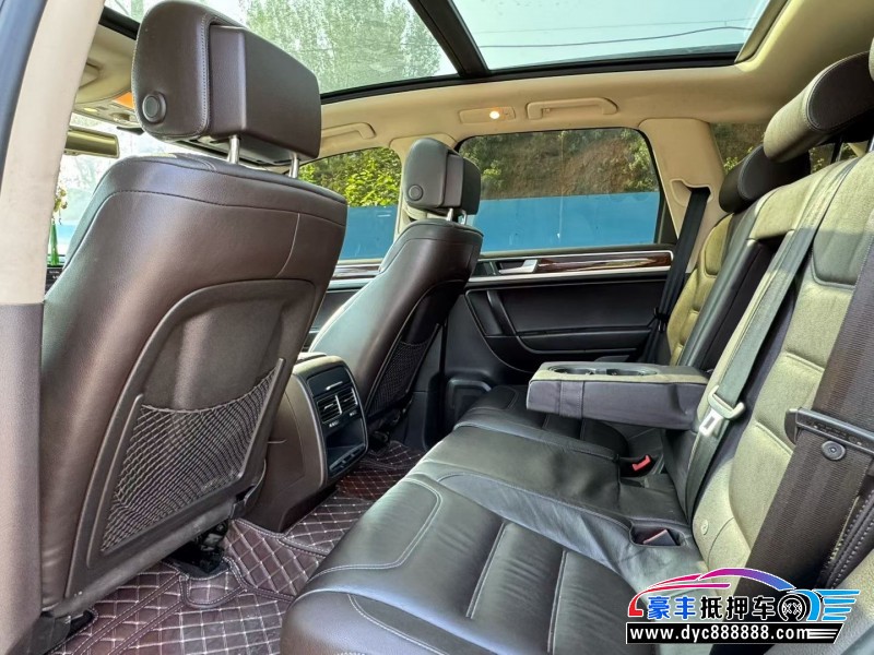 15年大众途锐轿车抵押车出售