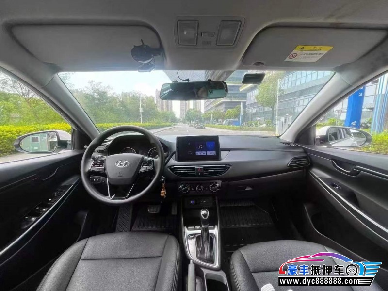 19年现代悦动轿车抵押车出售