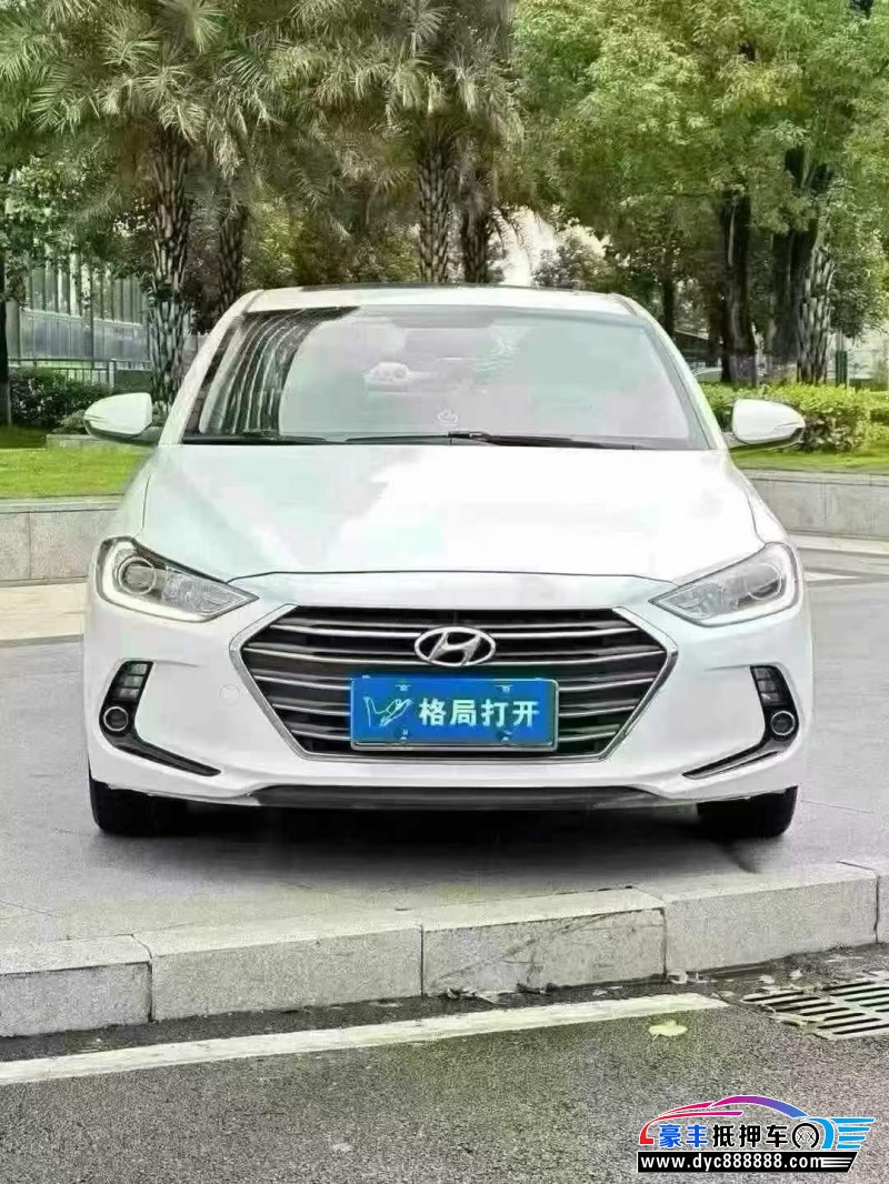 17年现代领动轿车抵押车出售