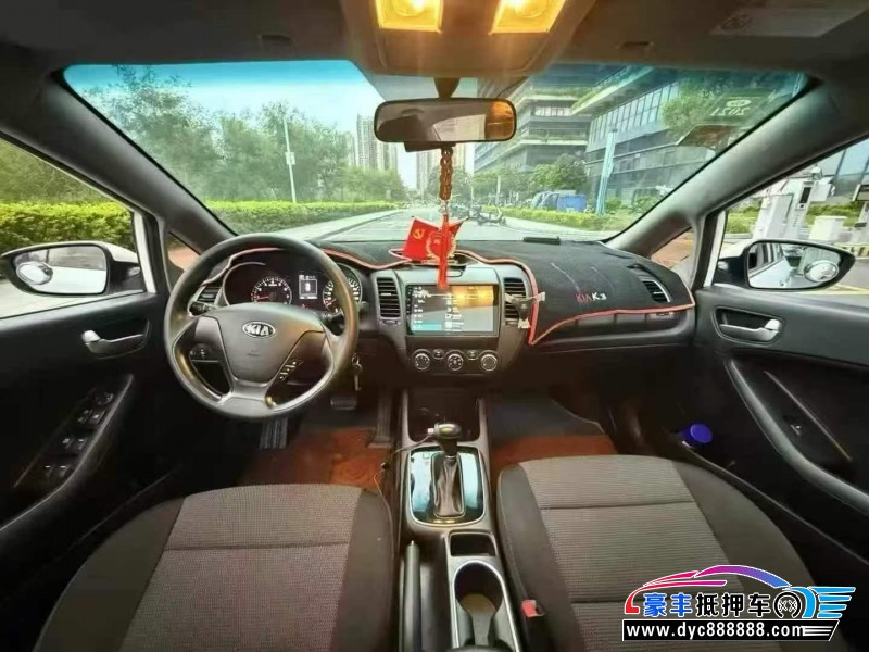 17年起亚K3轿车抵押车出售