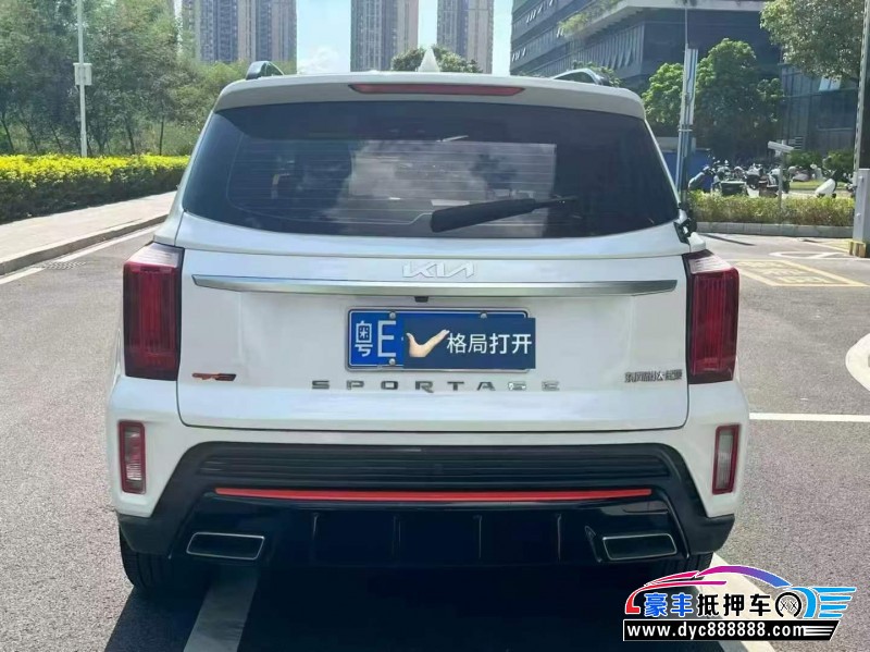 22年起亚智跑轿车抵押车出售