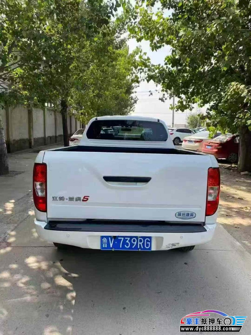 20年江铃域虎轿车抵押车出售