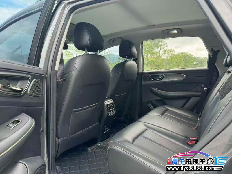 22年荣威RX5轿车抵押车出售