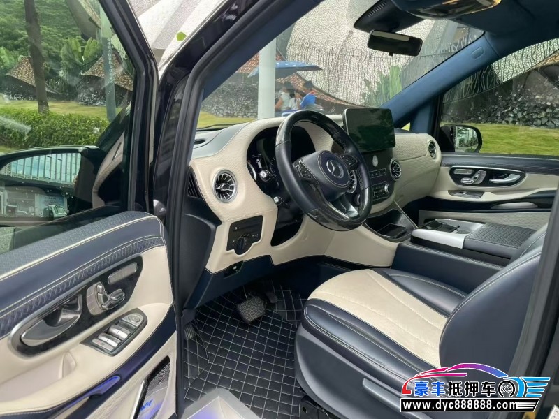 20年奔驰威霆轿车抵押车出售