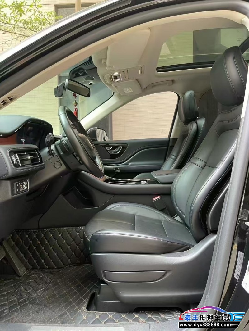 21年林肯飞行家轿车抵押车出售