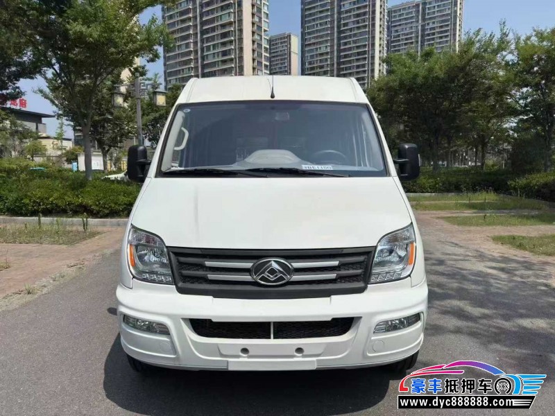 22年上汽大通V80轿车抵押车出售