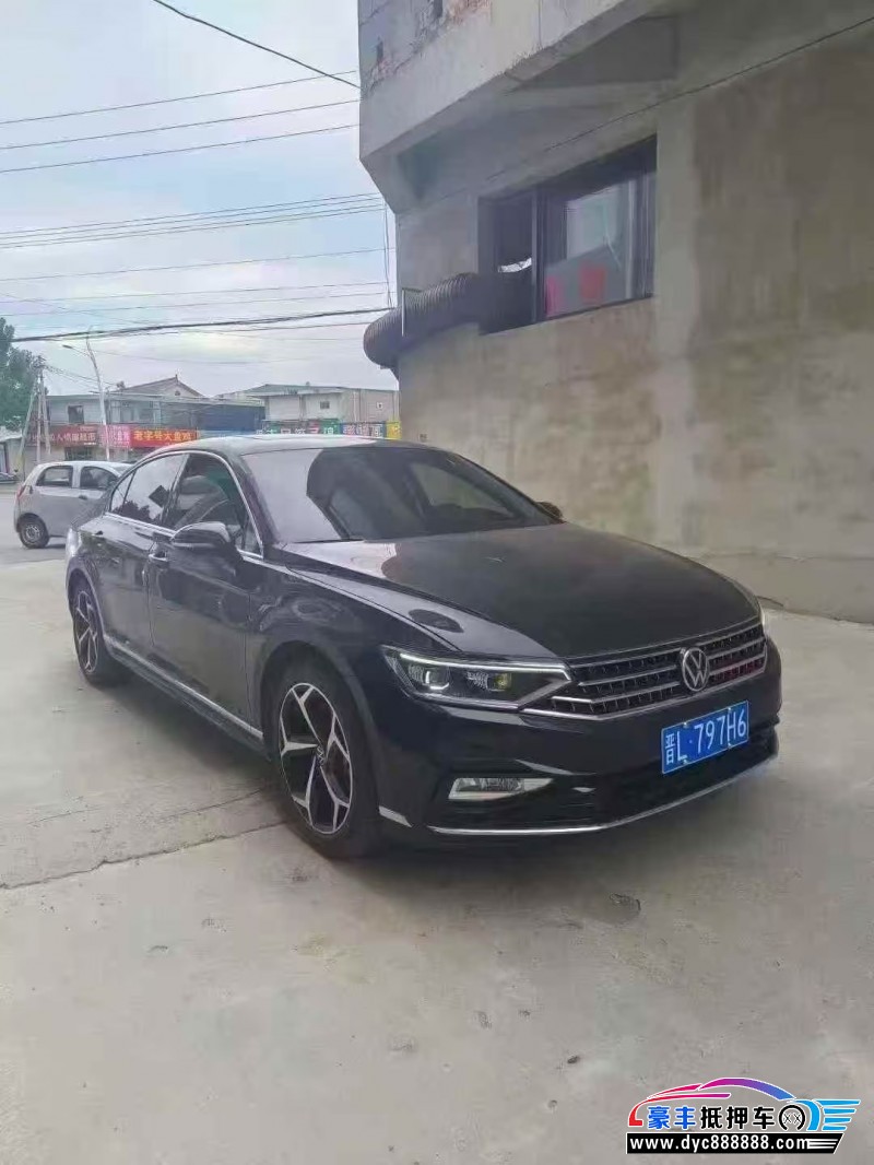 25年大众迈腾轿车抵押车出售