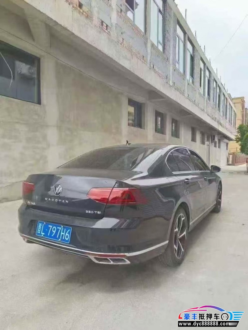 25年大众迈腾轿车抵押车出售