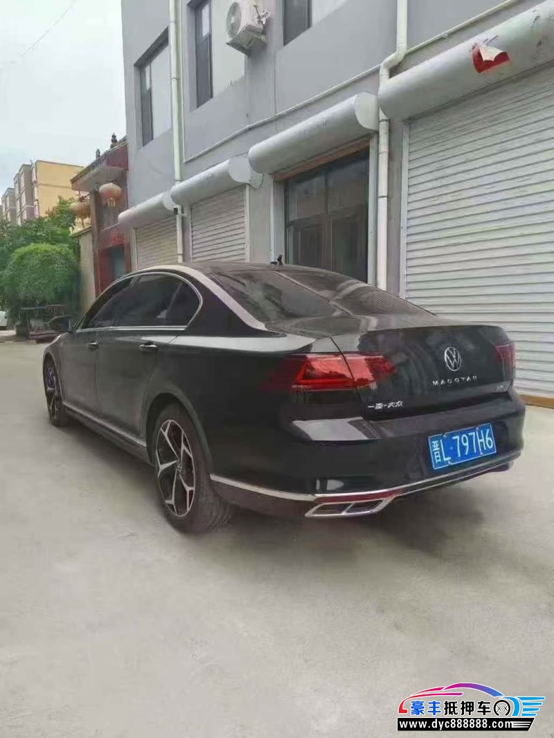 25年大众迈腾轿车抵押车出售