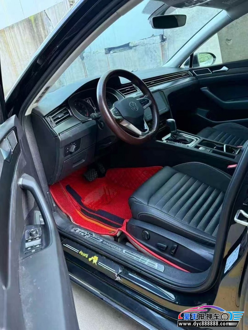 21年大众迈腾轿车抵押车出售