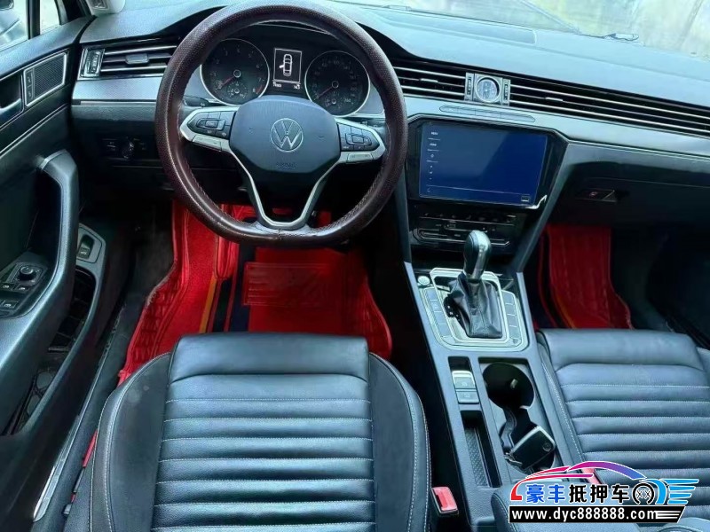 21年大众迈腾轿车抵押车出售